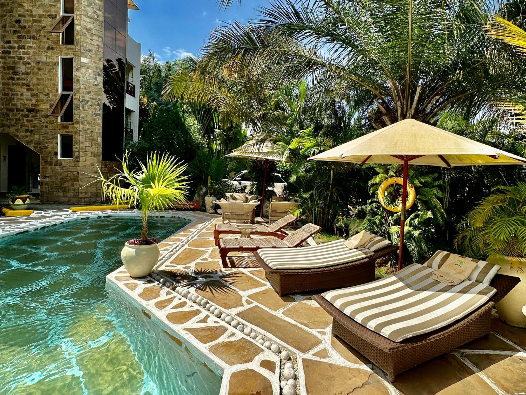Amani Luxury Apartments Mombasa Bagian luar foto