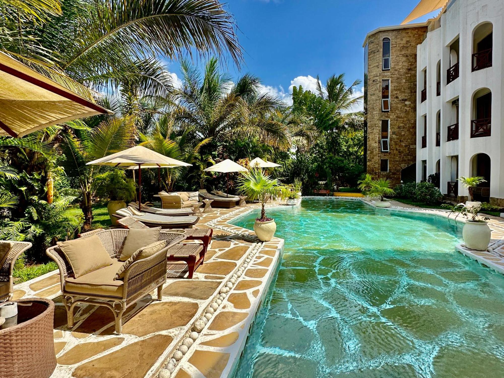 Amani Luxury Apartments Mombasa Bagian luar foto