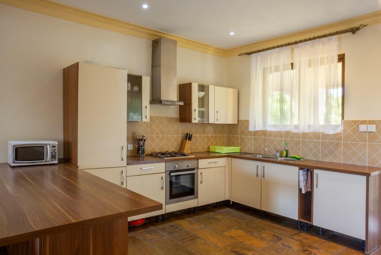 Amani Luxury Apartments Mombasa Bagian luar foto